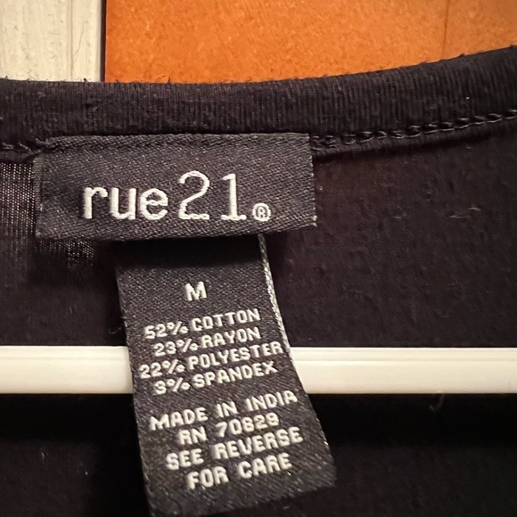 JR top - Picture 2 of 3